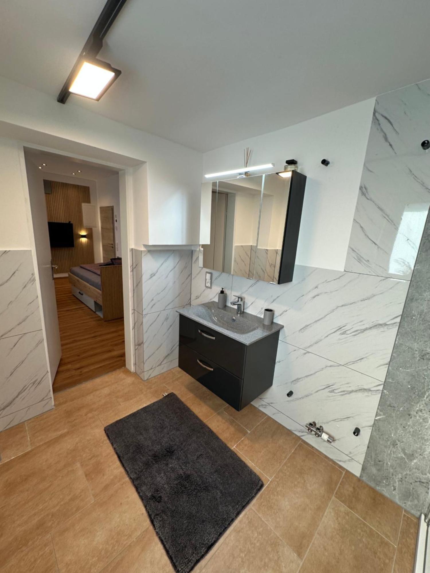Artemis Zimmervermietung 5 Ein Bettzimmer Sundern Exterior foto